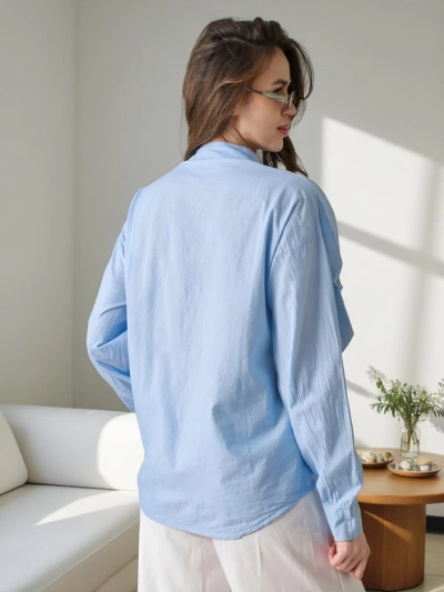 Royalfashion bombažna srajca okrašena z nabrano in z gumbi