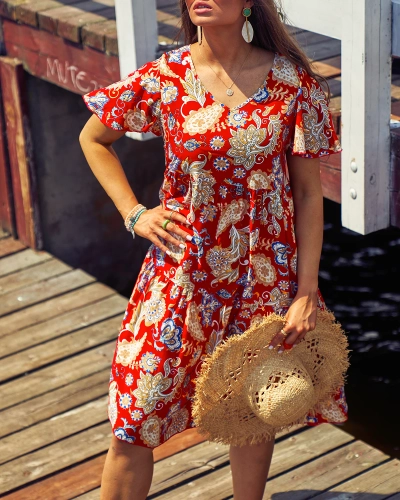 Royalfashion Czerwona damska sukienka z kolorowym kwiecistym wzorem