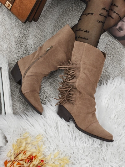 Kavbojke damskie na obcasie z frędzelkami Selva