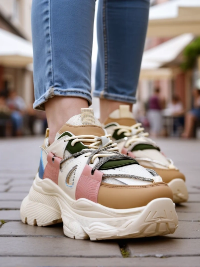 Royalfashion Ženske tenisice na debelejšem podplatu Reterri