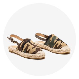 Khaki || Ciemnozielony