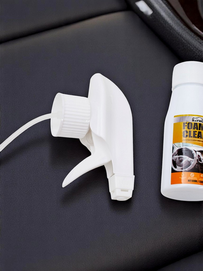 Čistilni pripravek v obliki pene