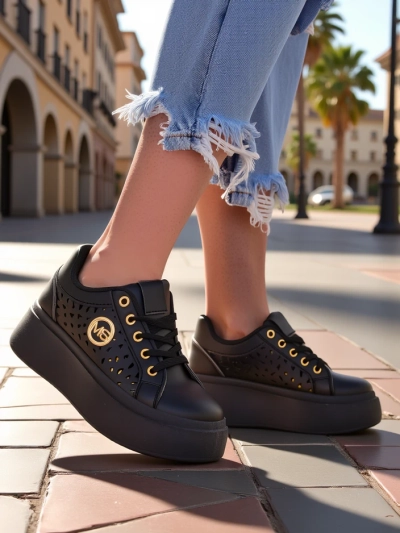 Aurelia Nero - Črna platforma Royalfashion iz eko usnja, model LH201-8