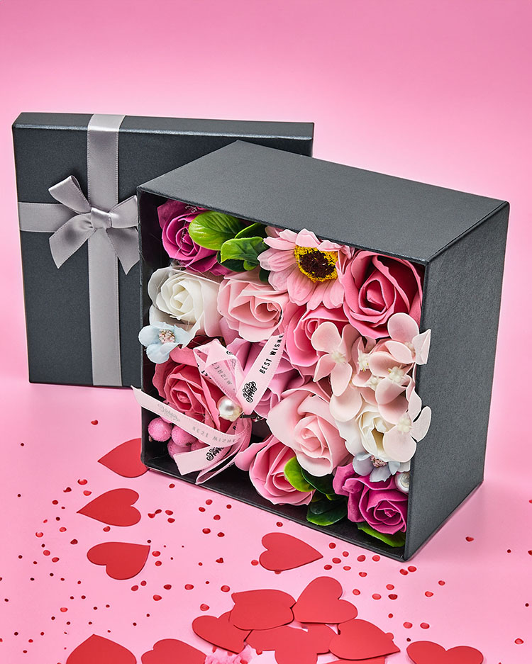 Royalfashion Flowerbox Rože v škatli