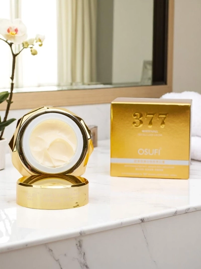 377 Krem za posvetlitev obraza za izenačevanje tena kože