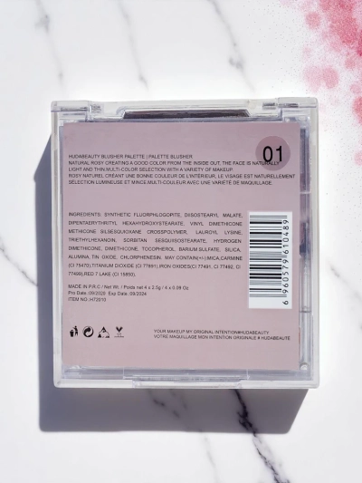 Paleta 4 odtenkov rdečil za lica z ogledalom