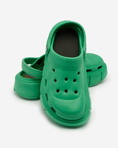 Royalfashion Ciemnozielone damskie klapki gumowe Kooranzan