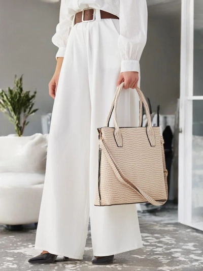 Royalfashion Lakirana ženska torba s embosiranjem