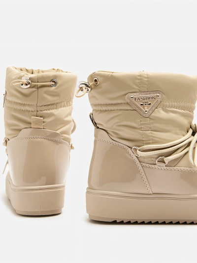 Royalfashion Ženski škornji a'la snow boots v svetlo rjavi barvi Vevnose