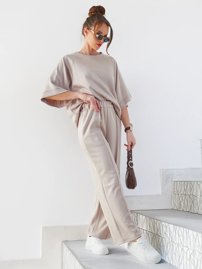 Royalfashion Ženska obleka s kratkimi rokavi in širokimi hlačami