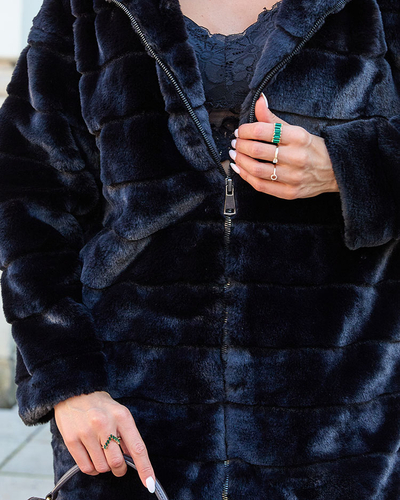 Royalfashion Črn krznen ženski plašč