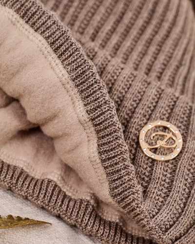 Royalfashion Ženski podstavljeni šešir s pomponom