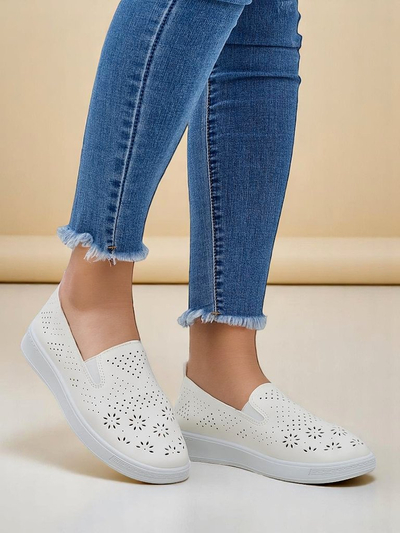 Royalfashion Preluknjane ženske natikače Mayla