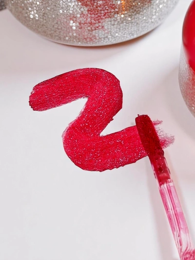 2 v 1 sijaj za ustnice z bleščicami in brezbarvni sijaj za ustnice Lady Bug