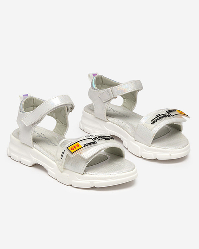 Royalfashion Srebrne błyszczące sandałki dziewczęce Lorij