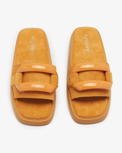 Royalfashion Brązowe klapki damskie z eko-zamszu Omve