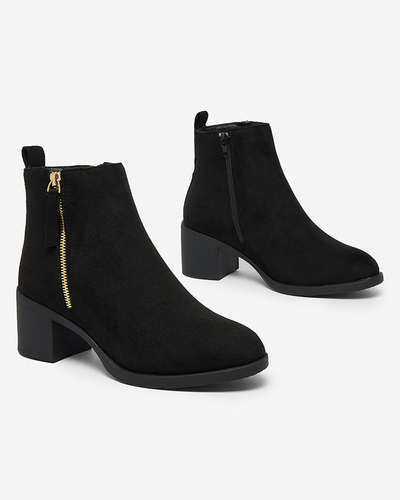 Royalfashion Črni ženski škornji z nizko peto iz eko semiša Rejerry