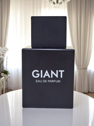 Navdihnjen eau de parfum za moške Giant Black
