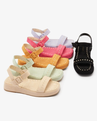 Royalfashion Brązowe sandały damskie z dżetami Franssia