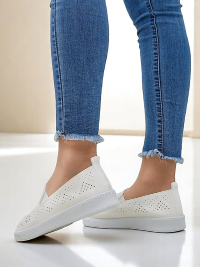 Royalfashion Preluknjane ženske natikače Mayla