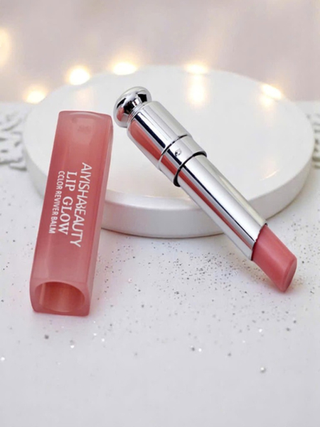 Vlažilni šminka-balzam v odtenku Powder Pink