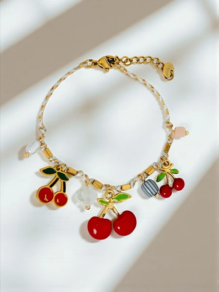 Zapestnica Ariadna Cherry