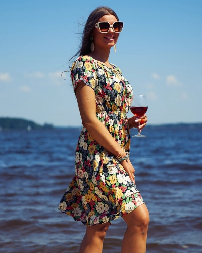 Royalfashion Kwiecista damska sukienka mini a'la hiszpanka w kolorze czarnym