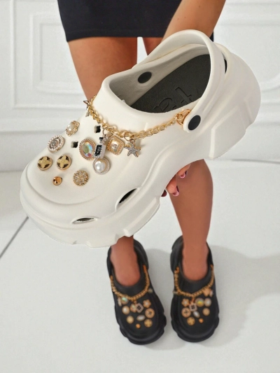 Sandale Caligae Aurelia Bianca z okraski chain v glamur stilu