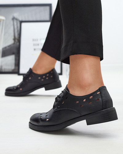 Royalfashion Ażurowe damskie eko skórzane półbuty w kolorze czarnym Selofso