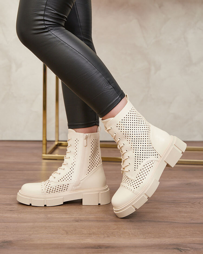 Ażurowe beżowe damskie botki na płaskim obcasie Rolika - Obuwie