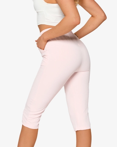 Royalfashion Różowe materiałowe spodenki damskie 3/4