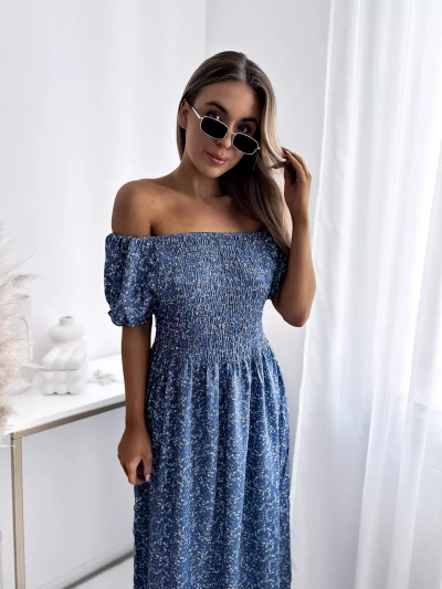 Royalfashion Niebieska damska sukienka midi w kwiaty