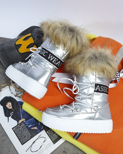 Royalfashion Srebrne dziecięce wsuwane buty a'la śniegowce z futerkiem Asika