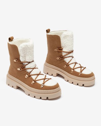 Royalfashion Ženski izolirani škornji traper z ovčjo kožo v kamelji barvi Lery Walk