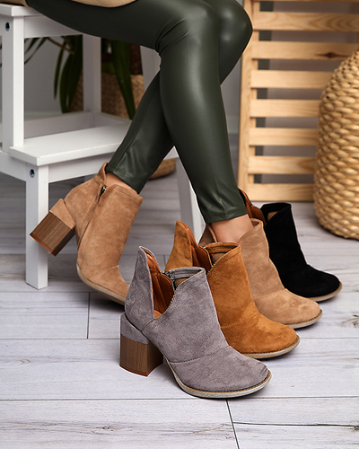 Royalfashion Szare damskie botki na słupku z wycięciami Cintura