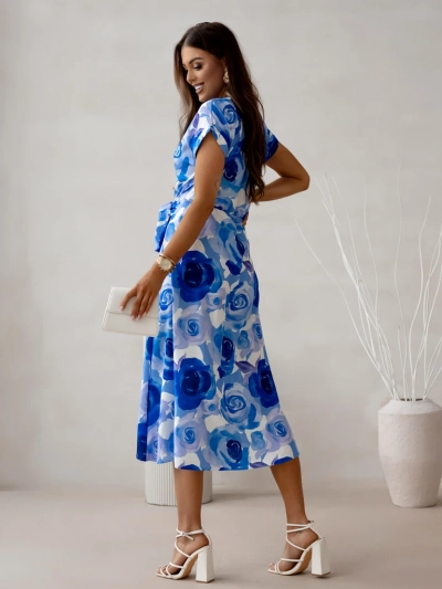 Royalfashion Ženska midi obleka s kratkimi rokavi, zavita neckline v rožah