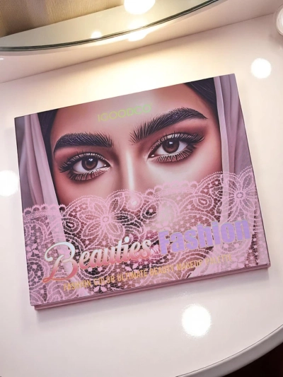 Beauties Fashion Palette 45 senčil za oči z bleščicami in mat zaključkom Champagne Ruby Glamour