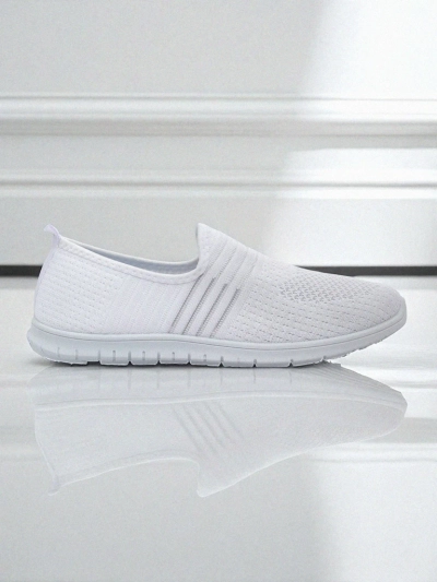 Ženski beli slip-oni Tkanina Callisto – lahki čevlji za pomlad in poletje