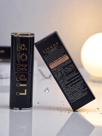 Korektor v stiku za obraz v odtenku Light Sand