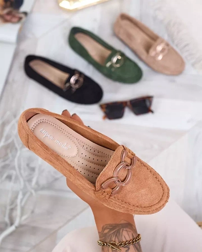 Royalfashion Damskie mokasyny w kolorze camel z łańcuszkiem Lertika