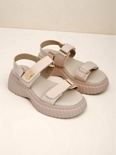 Royalfashion Ženski sandali na debelejšem podplatu Aganda