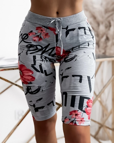 Royalfashion Sivo-rdeče ženske 3/4 hlače s potiskom PLUS SIZE