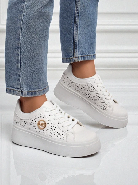 Ženski športni copati Aelia Royalfashion na platformi beli mrežasti ecru