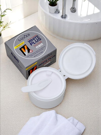 Sadoer belilni zobni prah za odstranjevanje madežev tobaka