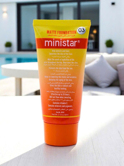 MINI STAR Vlažilna BB krema z vitaminom C z mat zaključkom Honey