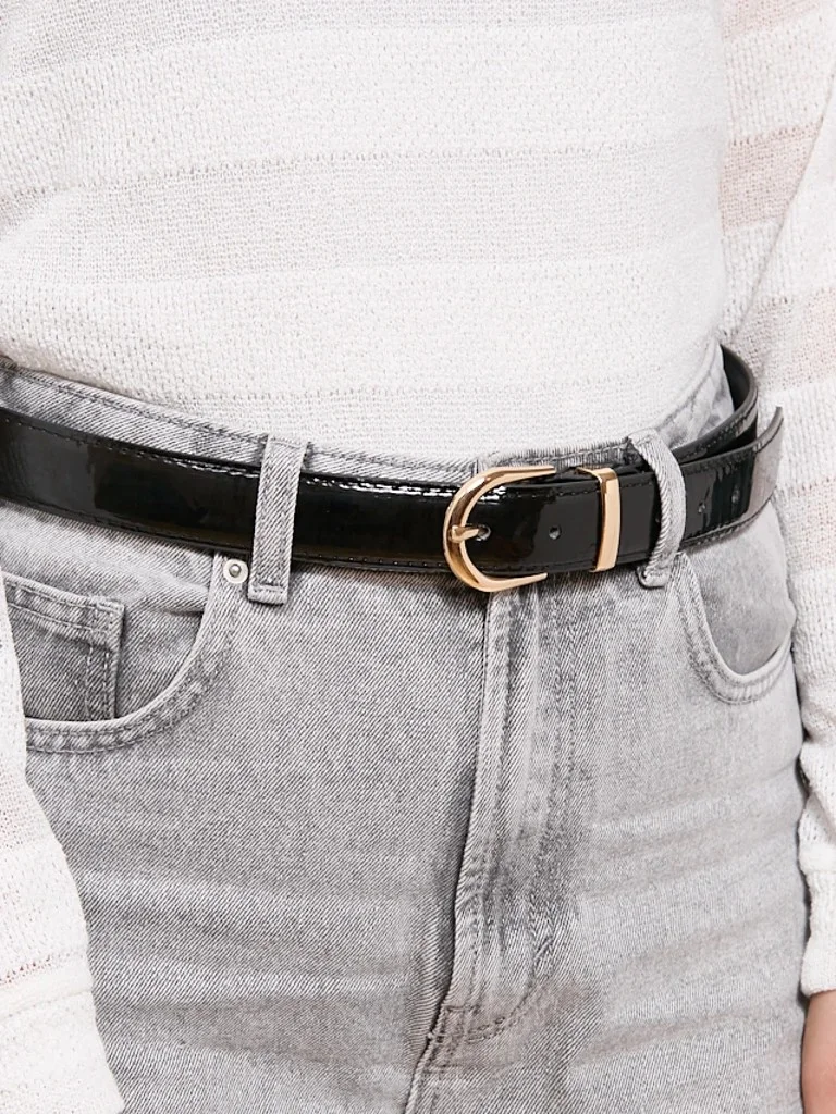 Lakiran ženski pas za hlače, sproščen slog