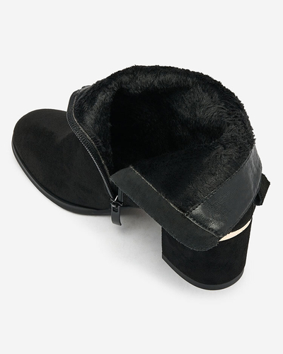 Royalfashion Ženski škornji z nizkimi petkami v črni barvi Dogdas