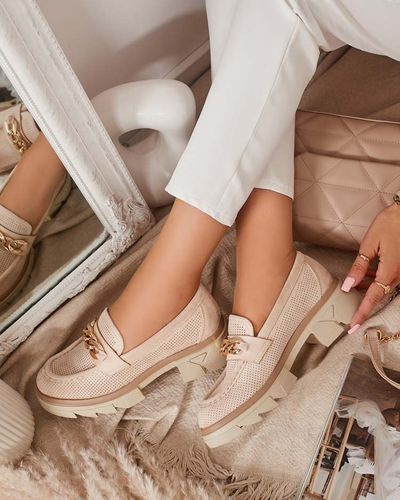 Royalfashion Eko- zamszowe mokasyny ze złotą ozdobą w kolorze beżowym Zaffix