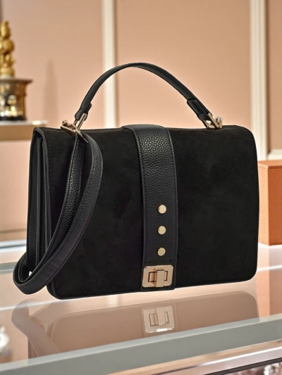 Majhna ženska torbica iz eko usnja Karelia