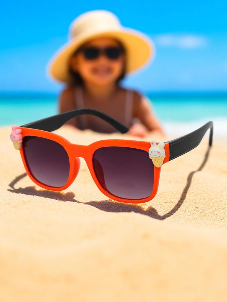 Royalfashion Otroška sončna očala z okraski Sunny Sparkle